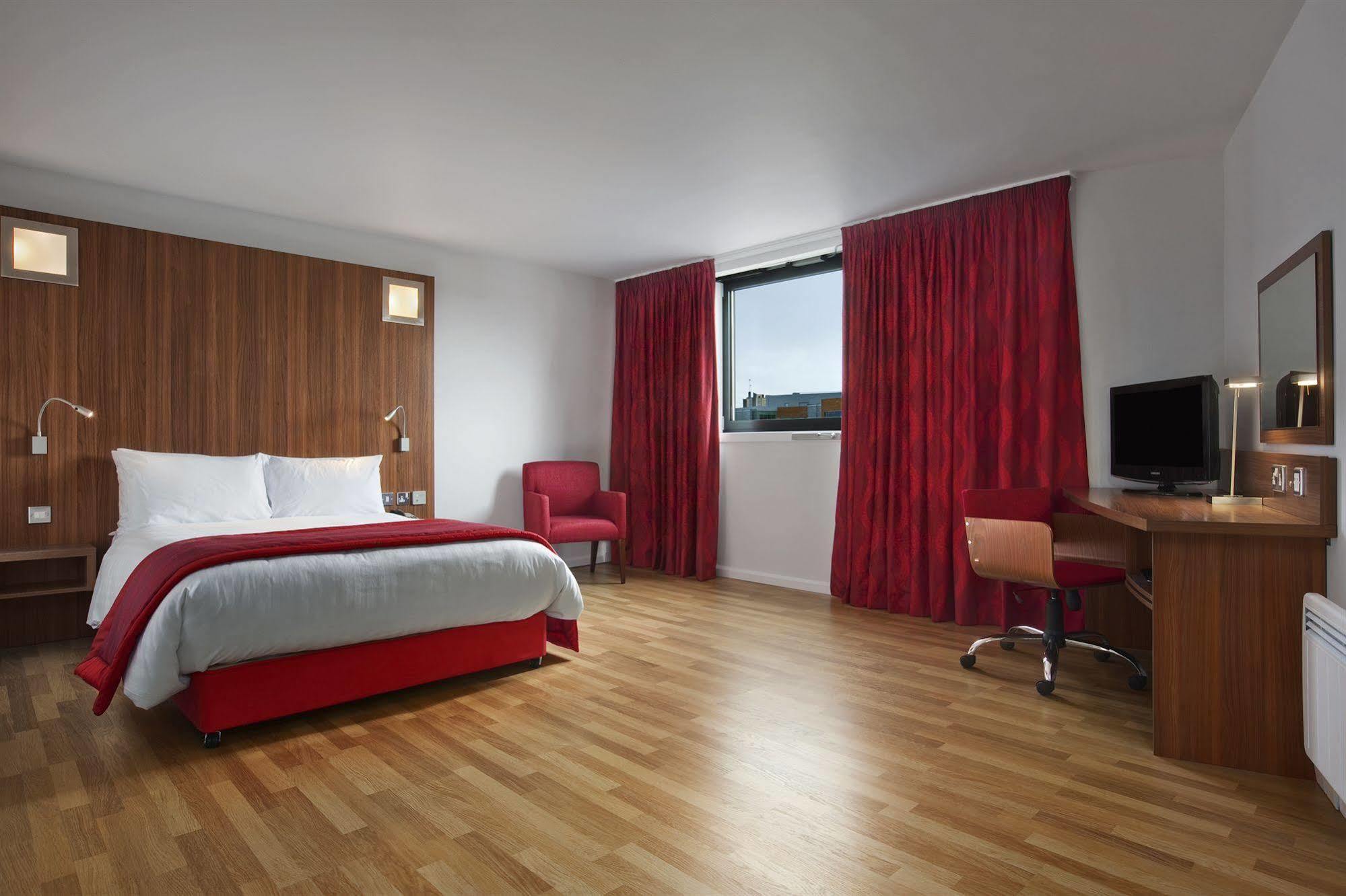 Ramada Encore Newcastle-Gateshead Bagian luar foto